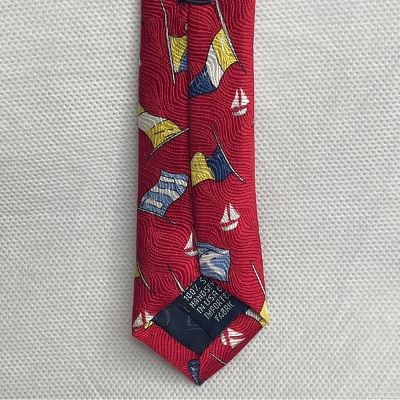 Lands End Nautical Tie 100% Silk Sea Flags Sailboats Boats Pattern Necktie Red - Picture 9 of 13